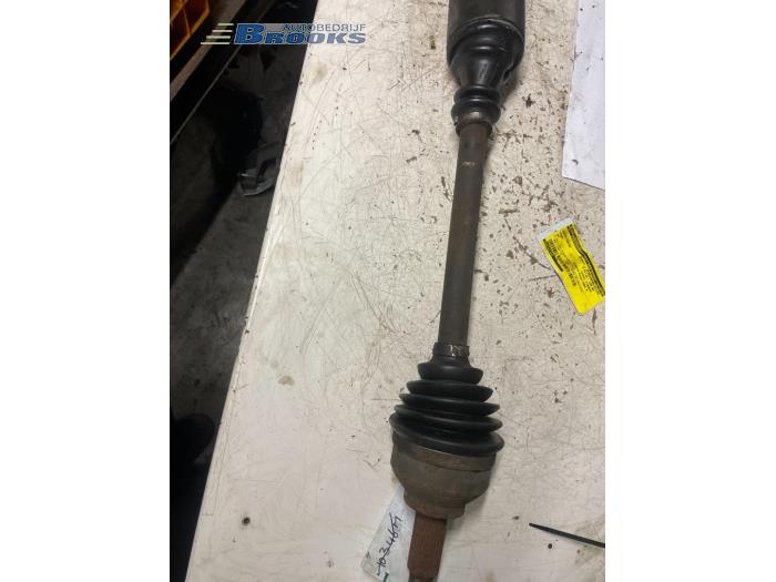 Front drive shaft, right from a Opel Vivaro 1.9 DI 2004