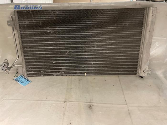 Begagnade AC-radiator Volkswagen Transporter Pris € 50,00 Marginaltabell erbjuds av Autobedrijf Brooks
