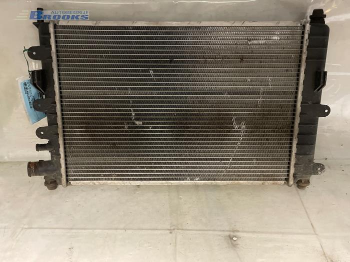 Used Radiator Ford Escort 5 (ANL) 1.4i CVH Clipper (U9) Price € 15,00 Margin scheme offered by Autobedrijf Brooks