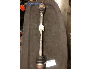 Used Front drive shaft, right Opel Astra H SW (L35) 1.7 CDTi 16V Price € 20,00 Margin scheme offered by Autobedrijf Brooks
