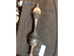 Used Front drive shaft, left Opel Astra H SW (L35) 1.7 CDTi 16V Price € 20,00 Margin scheme offered by Autobedrijf Brooks