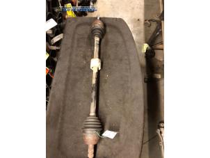 Used Front drive shaft, right Opel Astra H SW (L35) 1.7 CDTi 16V Price € 20,00 Margin scheme offered by Autobedrijf Brooks