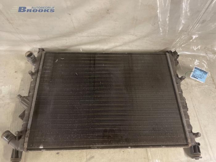 Usagé Radiateur Renault Laguna I (B56) 1.8 Prix € 15,00 Règlement à la marge proposé par Autobedrijf Brooks