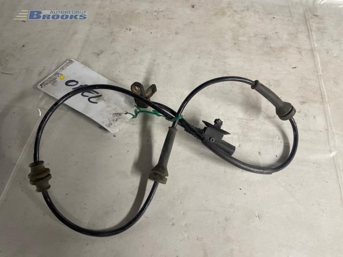 Begagnade ABS-sensor Peugeot Bipper (AA) 1.4 HDi Pris € 15,00 Marginaltabell erbjuds av Autobedrijf Brooks