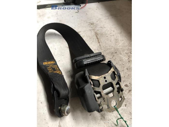 Rear seatbelt, left from a Fiat Seicento (187) 0.9 SPI 1999