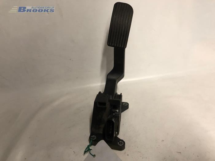 Begagnade Gaspedalsensor Mercedes Vito (638.1/2) 2.2 CDI 108 16V Pris € 27,50 Marginaltabell erbjuds av Autobedrijf Brooks