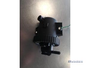 Used Fuel filter housing Peugeot 206 Price € 25,00 Margin scheme offered by Autobedrijf Brooks