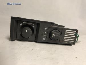 Used AIH headlight switch Landrover Discovery II 2.5 Td5 Price € 10,00 Margin scheme offered by Autobedrijf Brooks