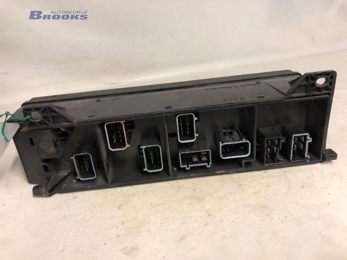 Fuse box from a Chrysler Voyager 1995