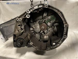 Getriebe van een Renault Laguna II Grandtour (KG) 1.9 dCi 100 2004