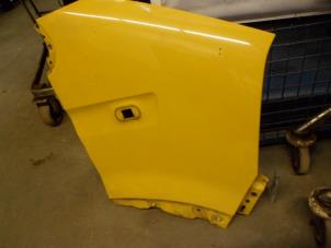 Used Front wing, right Opel Movano Combi 2.5 DTI Price on request offered by Autobedrijf Brooks
