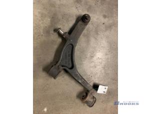 Used Front wishbone, right Opel Movano Combi 2.5 DTI Price € 15,00 Margin scheme offered by Autobedrijf Brooks