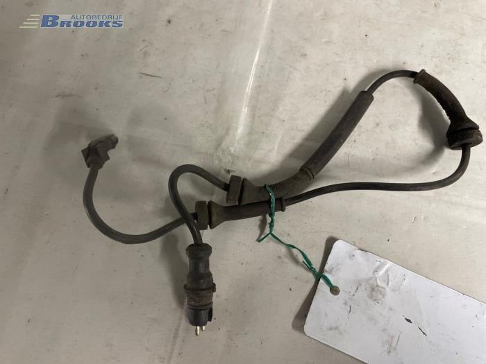 Begagnade ABS-sensor Renault Laguna II Grandtour (KG) 1.9 dCi 100 Pris € 15,00 Marginaltabell erbjuds av Autobedrijf Brooks