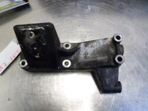 Used Engine mount Iveco New Daily IV 40C15V, 40C15V/P Price € 20,00 Margin scheme offered by Autobedrijf Brooks