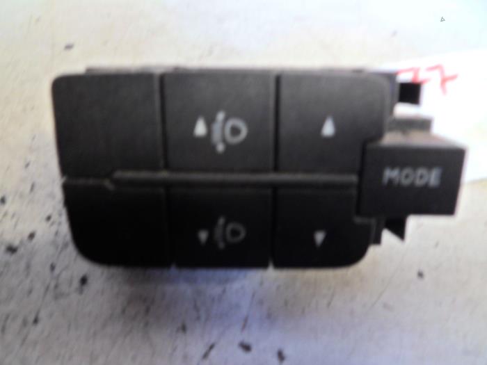 AIH headlight switch from a Iveco New Daily IV 40C15V, 40C15V/P 2010