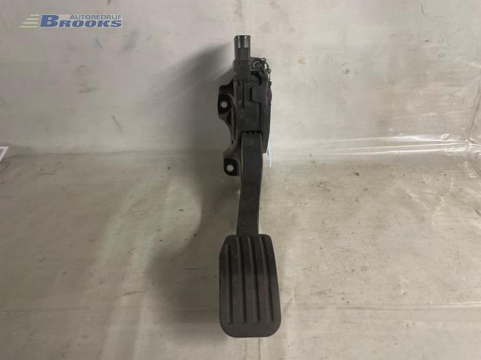 Begagnade Gaspedalsensor Ford Mondeo IV 2.0 TDCi 140 16V Pris € 20,00 Marginaltabell erbjuds av Autobedrijf Brooks