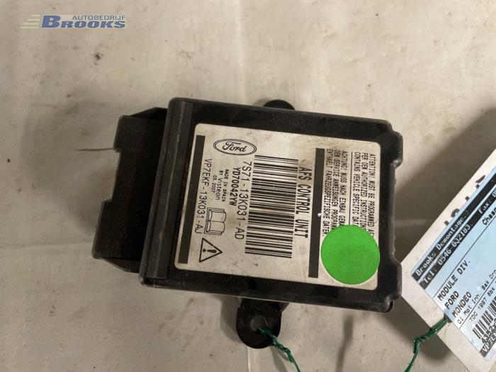 Używane Modul (rózne) Ford Mondeo IV 2.0 TDCi 140 16V Cena € 10,00 Procedura marży oferowane przez Autobedrijf Brooks