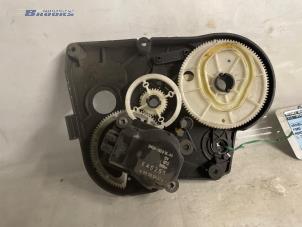 Usados Motor de válvula de calefactor Ford Mondeo IV 2.0 TDCi 140 16V Precio € 15,00 Norma de margen ofrecido por Autobedrijf Brooks