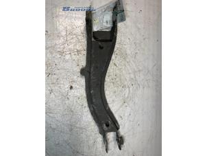 Used Rear wishbone, left Volvo S60 I (RS/HV) 2.4 D5 20V Price € 15,00 Margin scheme offered by Autobedrijf Brooks