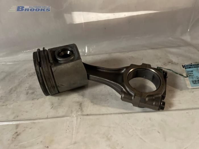 Usados Pistón Iveco New Daily III 35S11V,C11V Precio € 25,00 Norma de margen ofrecido por Autobedrijf Brooks