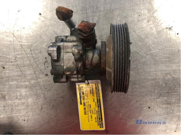 Gebrauchte Lenkkraftverstärker Pumpe Alfa Romeo 147 (937) 1.6 Twin Spark 16V Preis € 15,00 Margenregelung angeboten von Autobedrijf Brooks