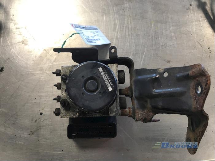Usagé Pompe ABS Chrysler Voyager Prix € 112,50 Règlement à la marge proposé par Autobedrijf Brooks