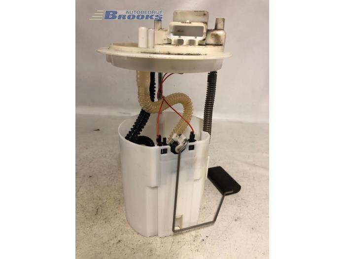 Gebrauchte Kraftstoffpumpe Elektrisch Peugeot Bipper (AA) 1.4 HDi Preis € 20,00 Margenregelung angeboten von Autobedrijf Brooks