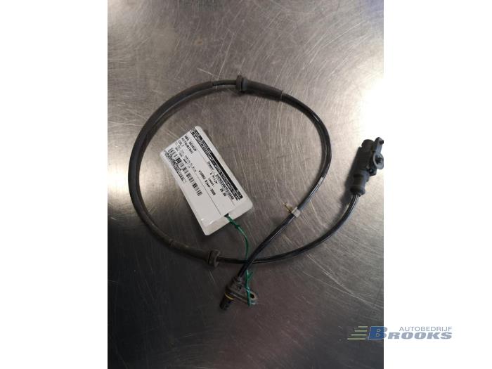 Begagnade ABS-sensor Mitsubishi Colt (Z2/Z3) 1.3 16V Pris € 15,00 Marginaltabell erbjuds av Autobedrijf Brooks