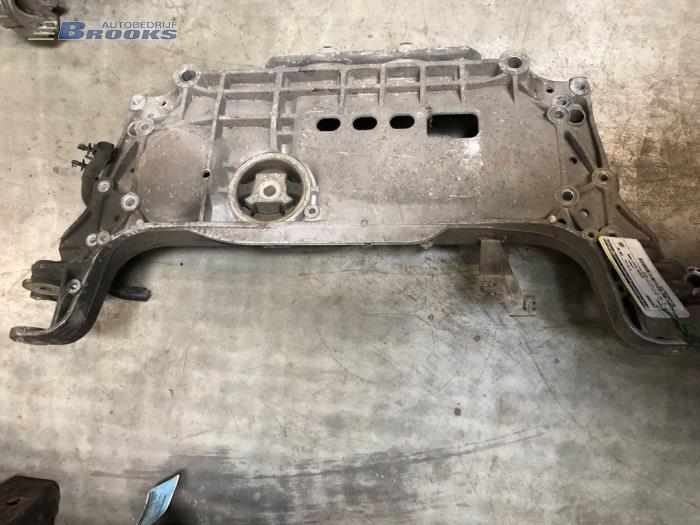 Used Subframe Volkswagen Passat (3C2) 2.0 TDI 16V 140 Price € 50,00 Margin scheme offered by Autobedrijf Brooks