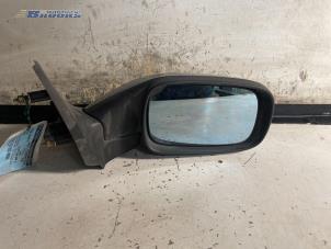 Used Wing mirror, right Renault Laguna II Grandtour (KG) 1.8 16V Price € 10,00 Margin scheme offered by Autobedrijf Brooks