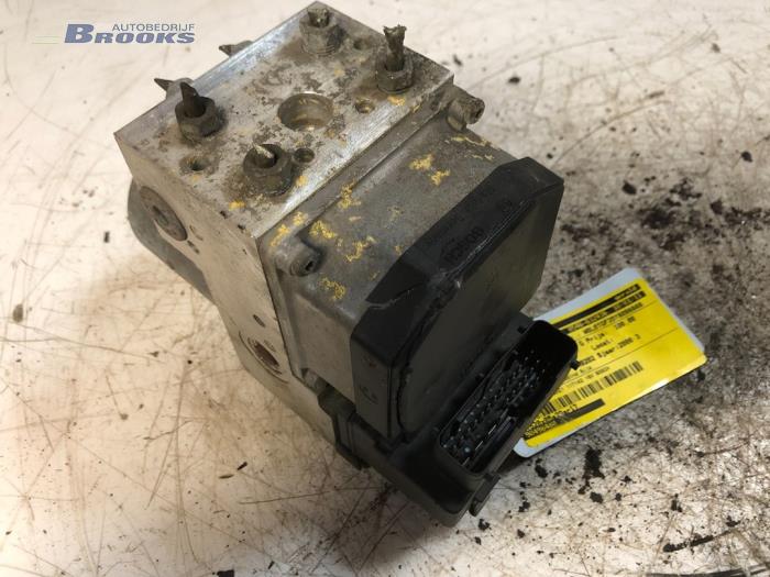 Usagé Bloc ABS Opel Astra G Caravan (F35) 1.8 16V Prix € 25,00 Règlement à la marge proposé par Autobedrijf Brooks