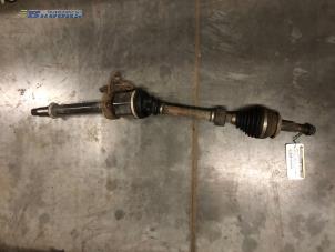 Used Front drive shaft, right Toyota Avensis (T27) 2.2 16V D-4D-F 180 Price € 62,50 Margin scheme offered by Autobedrijf Brooks