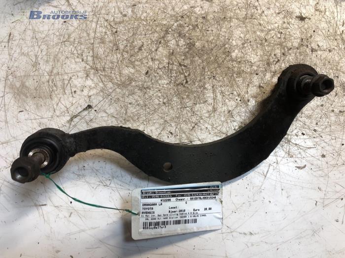 Rear wishbone, left from a Toyota Avensis (T27) 2.2 16V D-4D-F 180 2010