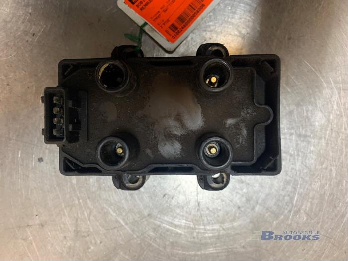 Gebrauchte Zündspule Renault Clio (B/C57/357/557/577) 1.2 Eco Kat. Preis € 10,00 Margenregelung angeboten von Autobedrijf Brooks