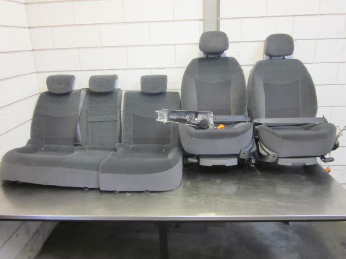 Seats + rear seat (complete) Renault Laguna II Grandtour 1.8 16V