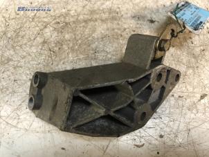 Used Gearbox mount Lada Kalina Stationwagon (1117) 1.6 Price € 15,00 Margin scheme offered by Autobedrijf Brooks
