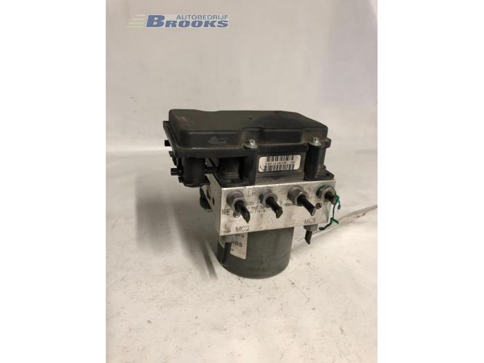 Usagé Bloc ABS Peugeot Boxer (U9) 2.2 HDi 120 Euro 4 Prix € 25,00 Règlement à la marge proposé par Autobedrijf Brooks