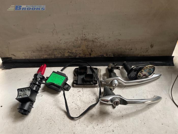 Used Engine management computer Alfa Romeo 156 (932) 1.8 Twin Spark 16V Price € 62,50 Margin scheme offered by Autobedrijf Brooks