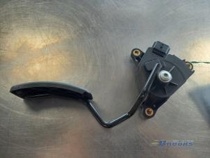 Used Throttle pedal position sensor Renault Clio III (BR/CR) 1.2 16V TCe 100 Price € 37,50 Margin scheme offered by Autobedrijf Brooks