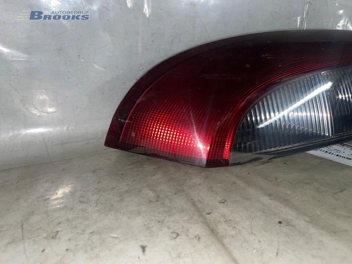 Taillight, right from a Opel Corsa C (F08/68) 1.2 16V Twin Port 2005