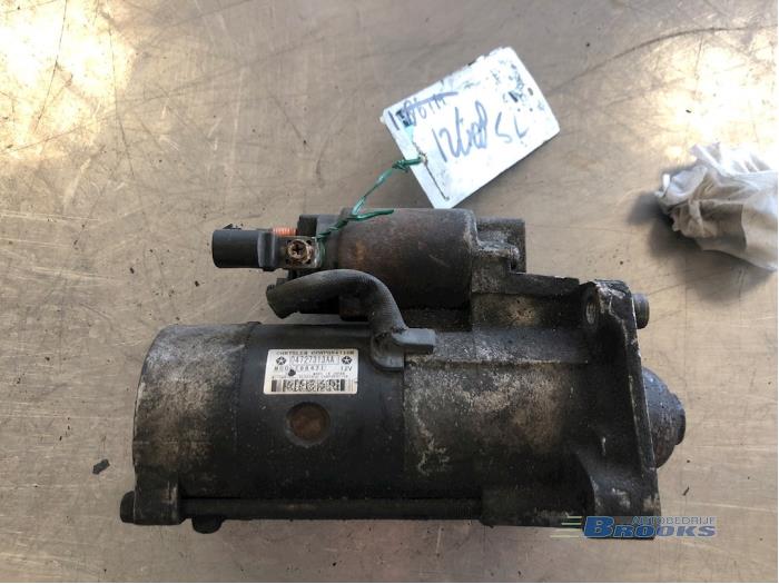 Begagnade Startmotor Chrysler Voyager/Grand Voyager (RG/RS) 2.5 CRD 16V Pris € 30,00 Marginaltabell erbjuds av Autobedrijf Brooks