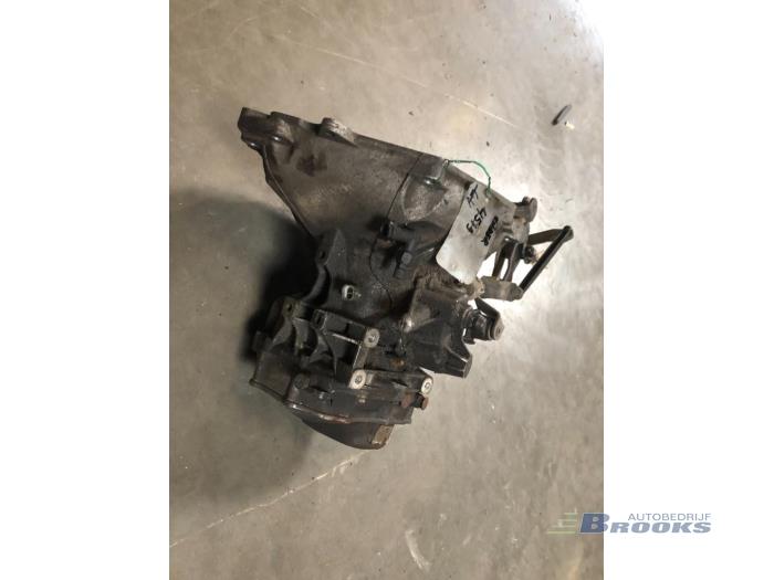 Gearbox from a Opel Corsa C (F08/68) 1.2 16V Twin Port 2005