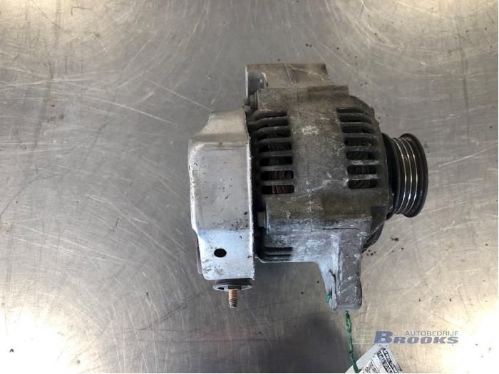 Dynamo from a Daihatsu Gran Move 1.5 16V 1997