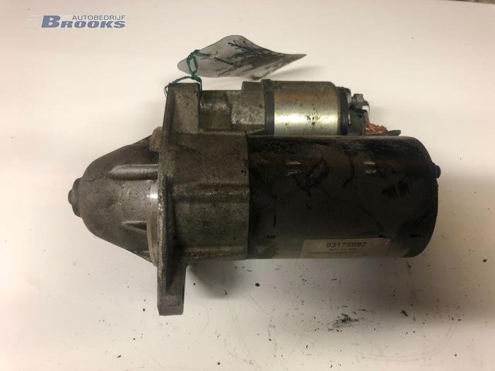 Begagnade Startmotor Opel Omega B Caravan (21/22/23) 2.2 16V Pris € 30,00 Marginaltabell erbjuds av Autobedrijf Brooks