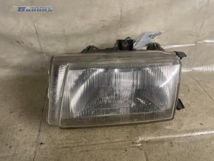 Used Headlight, left Volkswagen Caddy II (9K9A) 1.9 TDI Price € 20,00 Margin scheme offered by Autobedrijf Brooks