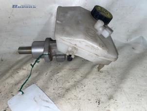 Used Master cylinder Peugeot 206+ (2L/M) 1.4 XS Price € 40,00 Margin scheme offered by Autobedrijf Brooks