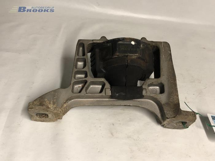 Used Engine mount Ford Focus 2 1.6 TDCi 16V 110 Price € 15,00 Margin scheme offered by Autobedrijf Brooks
