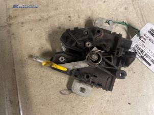 Used Tailgate lock mechanism Ford S-Max (GBW) 2.0 16V Flexifuel Price € 25,00 Margin scheme offered by Autobedrijf Brooks