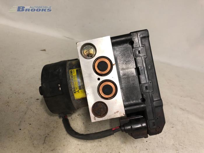 Begagnade ABS-pump Hyundai H-1/Starex Travel 2.5 CRDi Pris € 75,00 Marginaltabell erbjuds av Autobedrijf Brooks