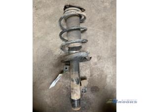 Used Front shock absorber rod, right Ford Focus Price € 30,00 Margin scheme offered by Autobedrijf Brooks